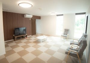 家族葬ホール 庵(いおり)/ お別れ室 はなれ / (有)慈晃社