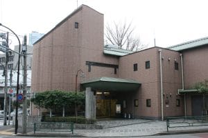 港区民斎場「やすらぎ会館」