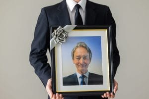 葬式の遺影加工｜修正ポイントや依頼先、注意点